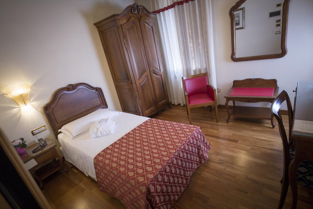 Hotel Spessotto Portogruaro Extérieur photo
