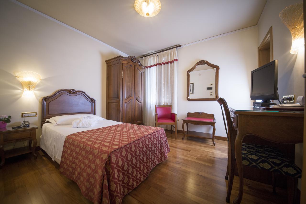 Hotel Spessotto Portogruaro Extérieur photo
